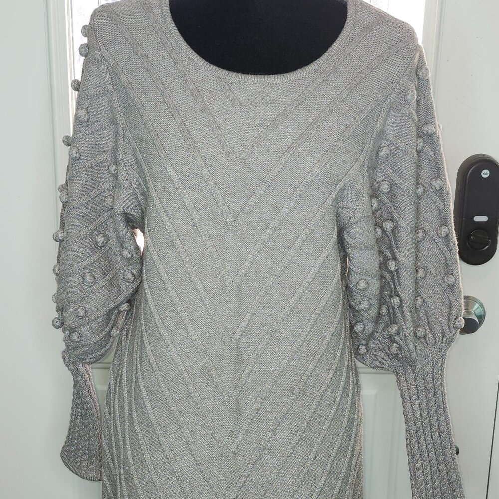 Avantlook Silver Chevron Patterned Sweater Dress MSRP $264